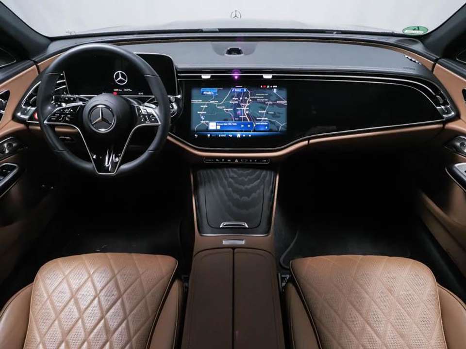 Mercedes-Benz E 300 - Imagem 8