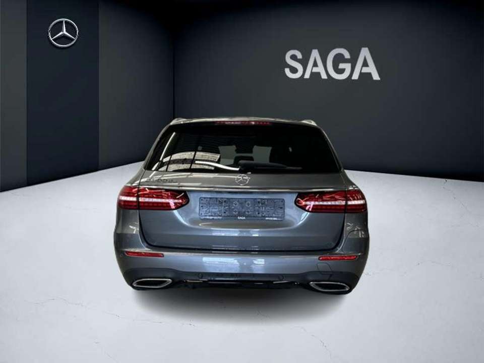 Mercedes-Benz E 300 - Imagem 6