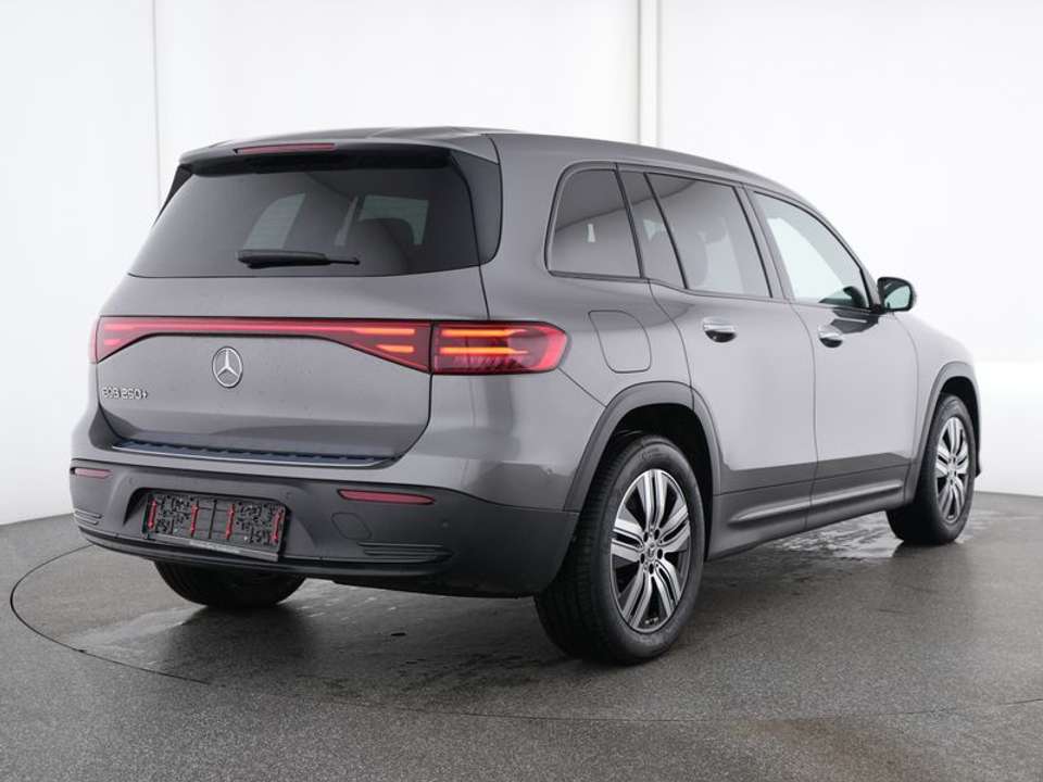 Mercedes-Benz EQB 250 - Imagem 3