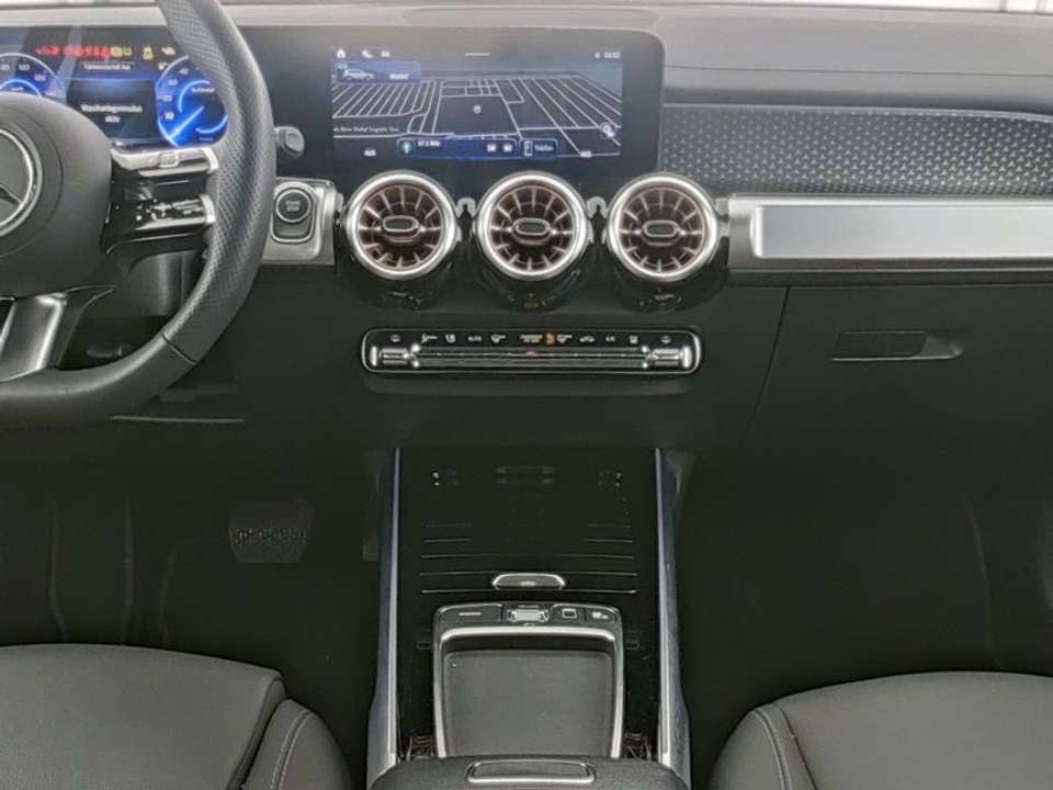 Mercedes-Benz EQB 250 - Imagem 7