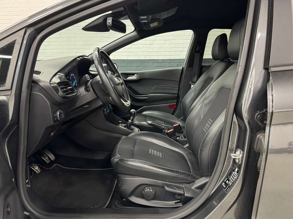 Ford Fiesta - Imagem 9