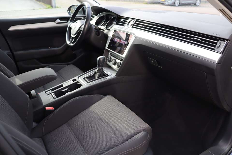 Volkswagen Passat Variant - Imagem 11