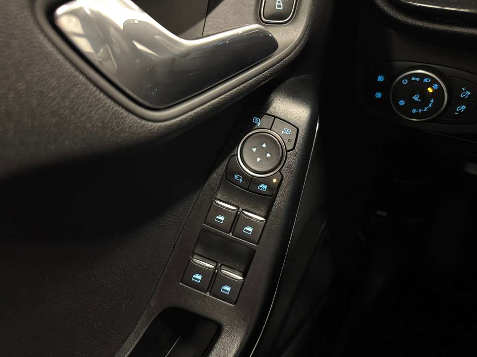 Ford Fiesta - Imagem 19