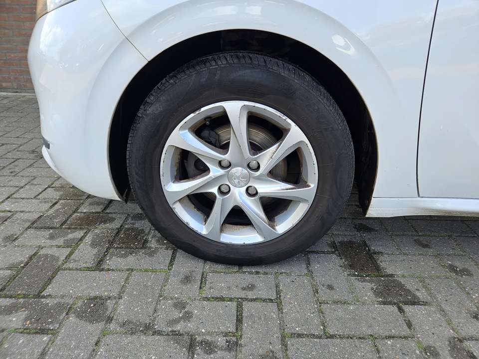 Peugeot 208 - Imagem 4