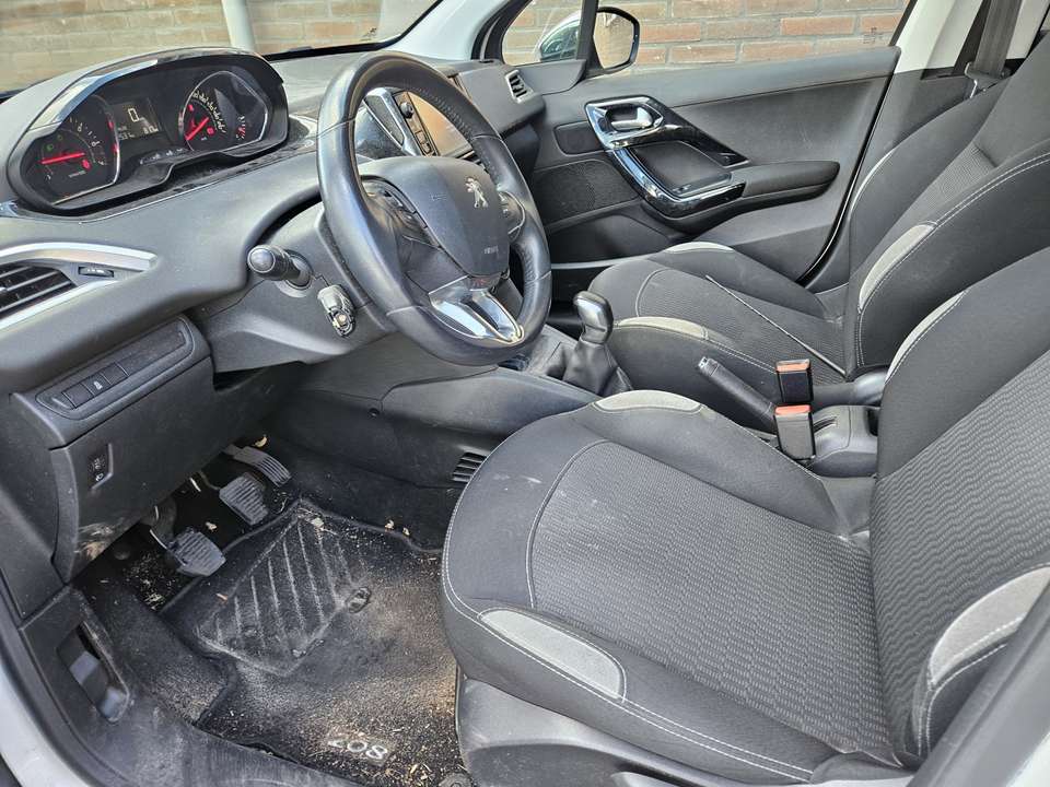 Peugeot 208 - Imagem 6