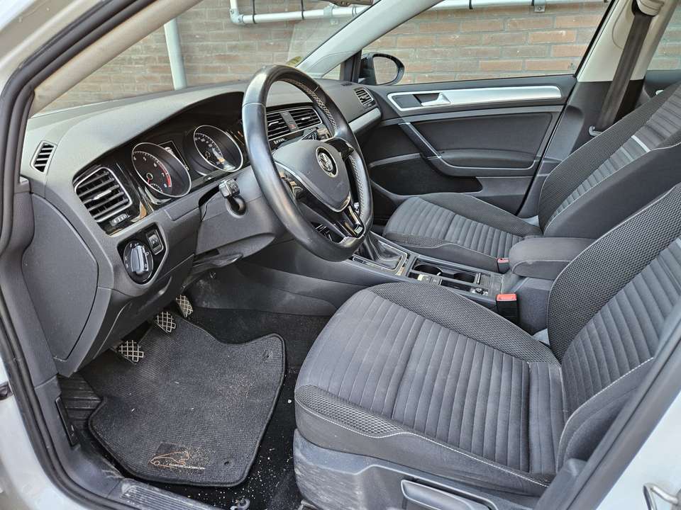 Volkswagen Golf - Imagem 5