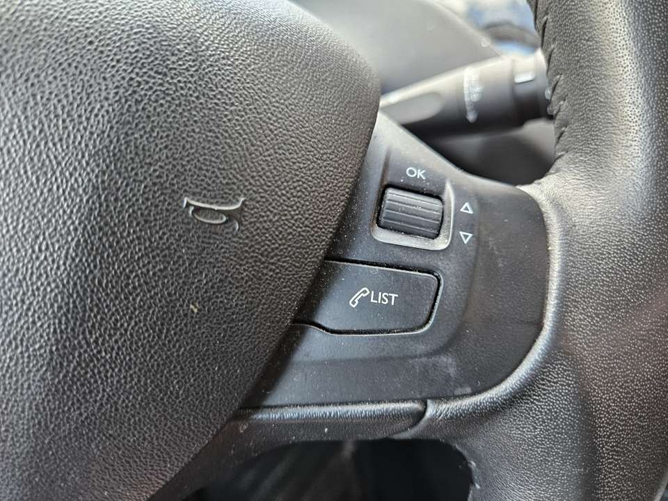 Peugeot 208 - Imagem 17