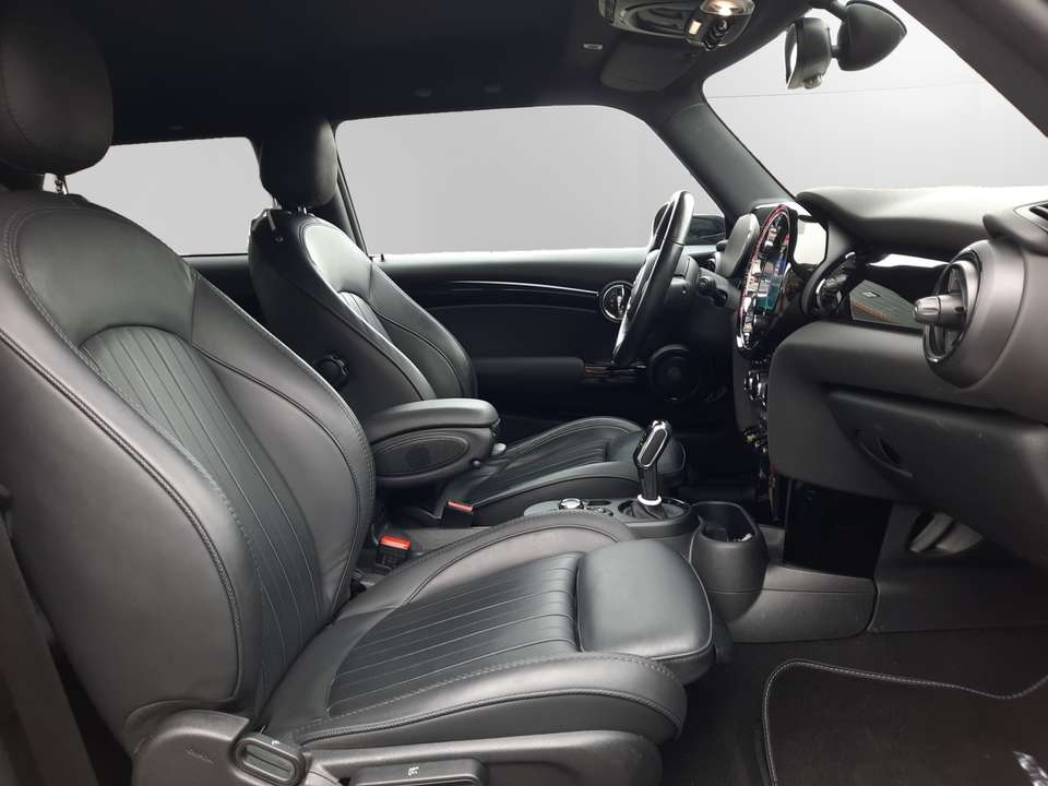 MINI Cooper SE - Imagem 12