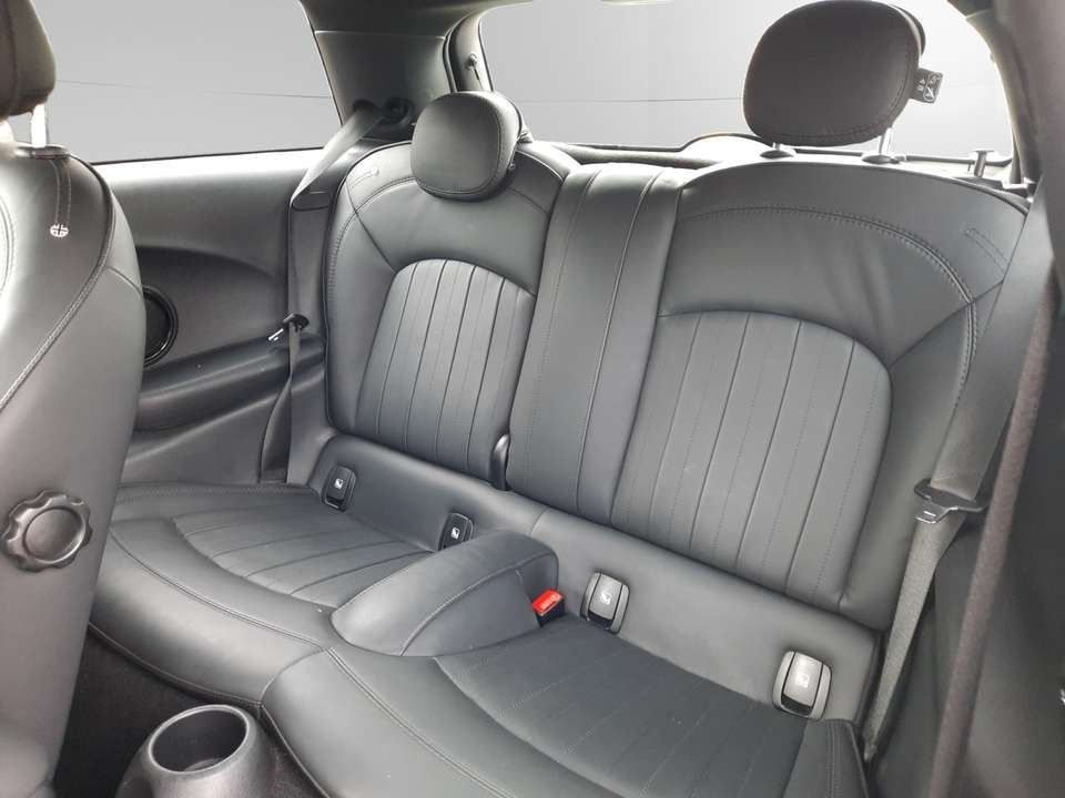 MINI Cooper SE - Imagem 14