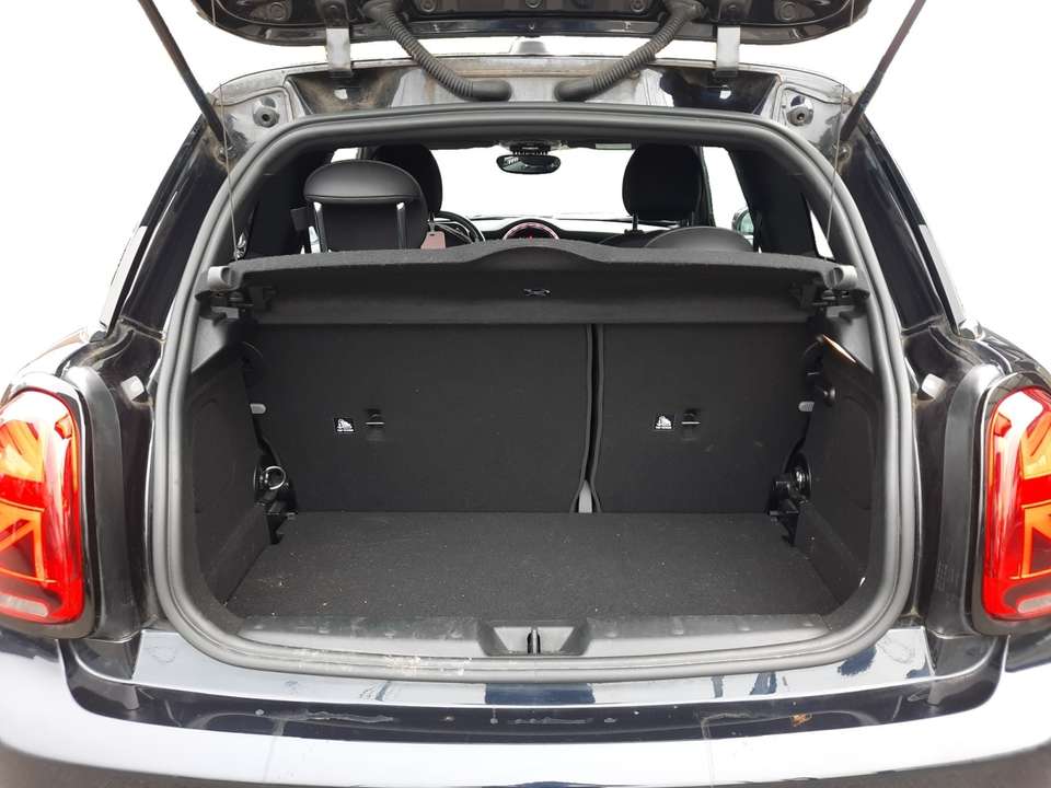 MINI Cooper SE - Imagem 15