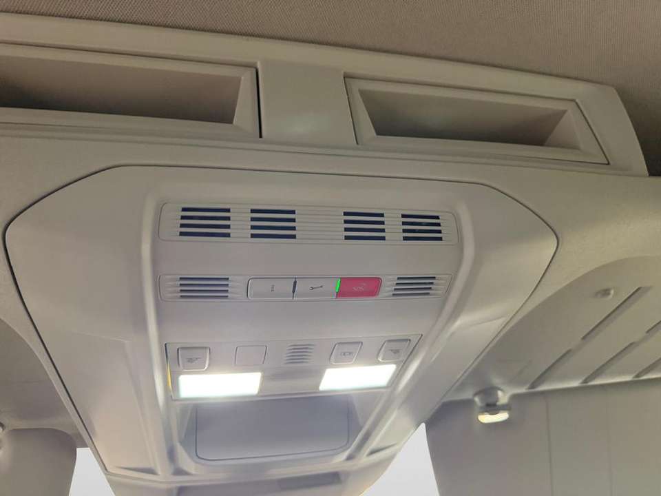 Volkswagen Crafter - Imagem 13