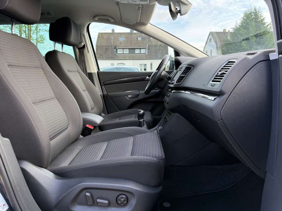 SEAT Alhambra - Imagem 18