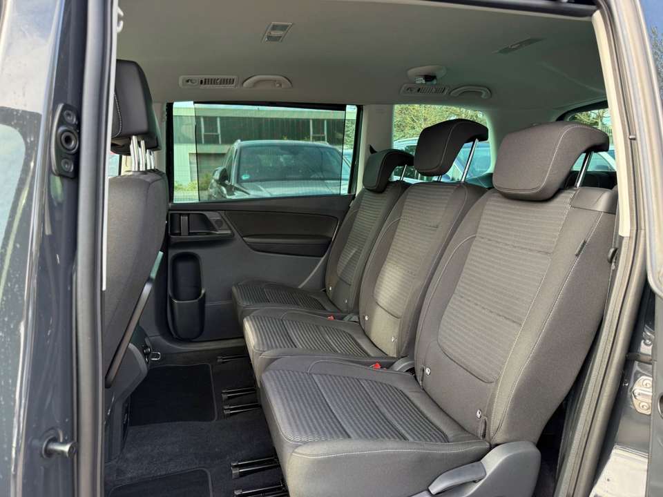 SEAT Alhambra - Imagem 19