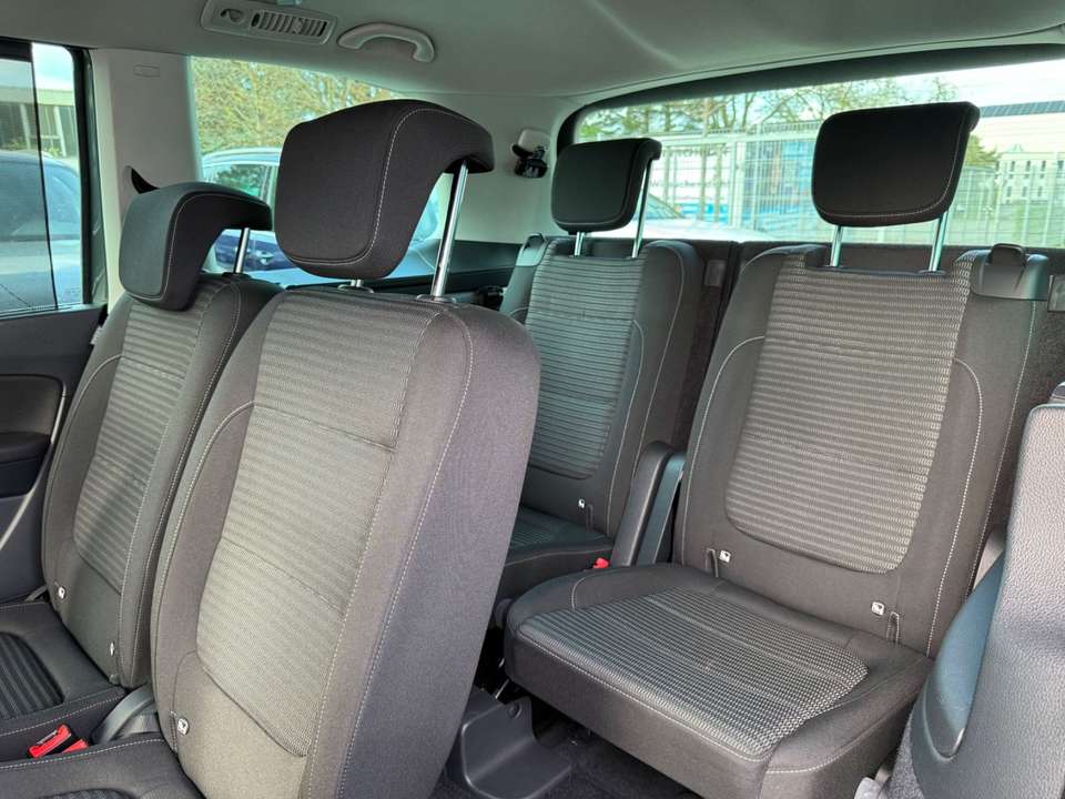 SEAT Alhambra - Imagem 20
