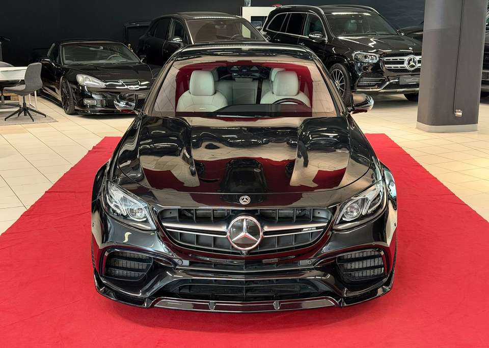 Mercedes-Benz E 63 AMG - Imagem 2