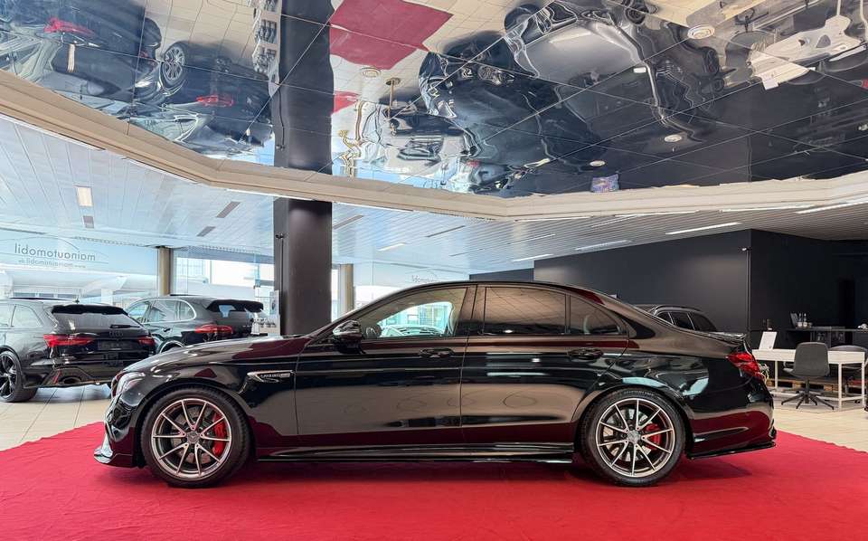 Mercedes-Benz E 63 AMG - Imagem 5