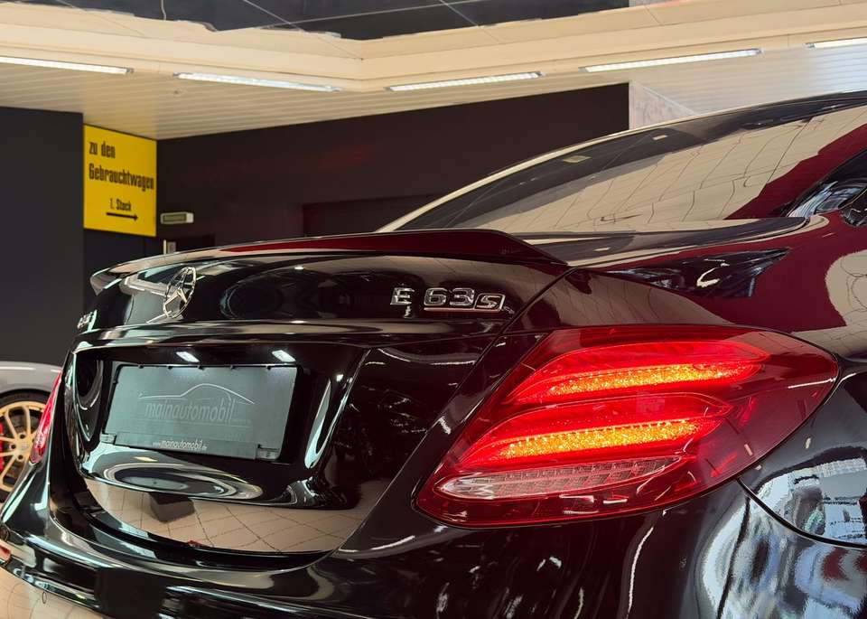 Mercedes-Benz E 63 AMG - Imagem 11
