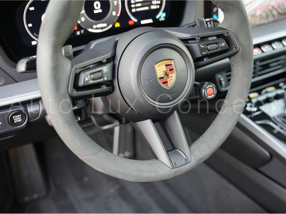 Porsche 992 - Imagem 15