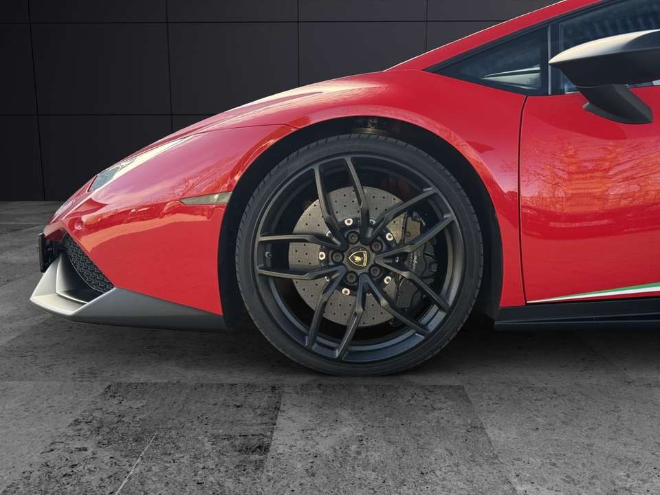 Lamborghini Huracán - Imagem 12