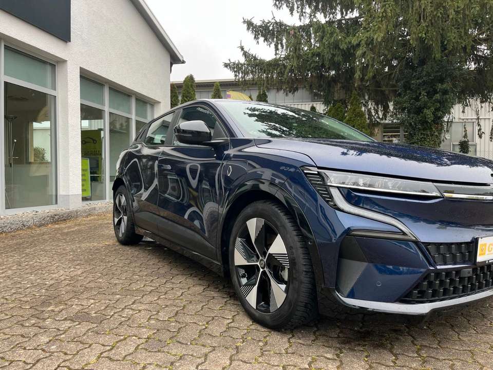 Renault Megane E-Tech - Imagem 2