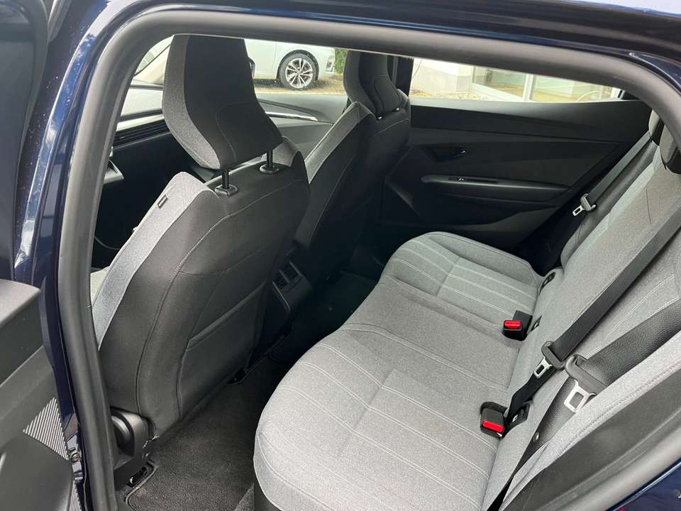 Renault Megane E-Tech - Imagem 8