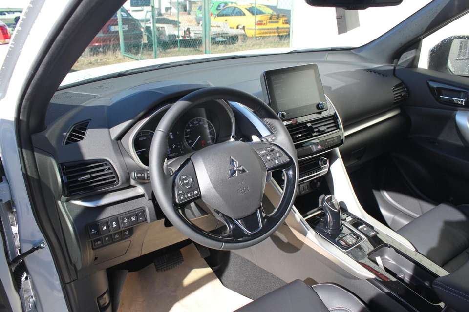 Mitsubishi Eclipse Cross - Imagem 3