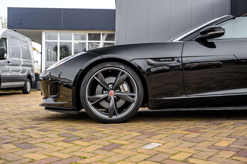 Jaguar F-Type - Imagem 12