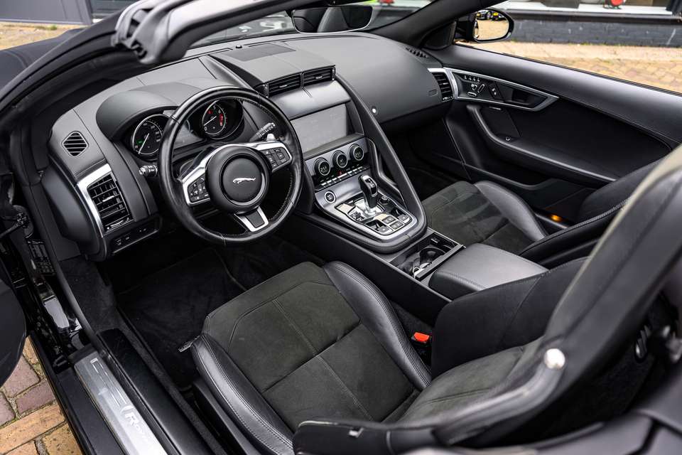 Jaguar F-Type - Imagem 16