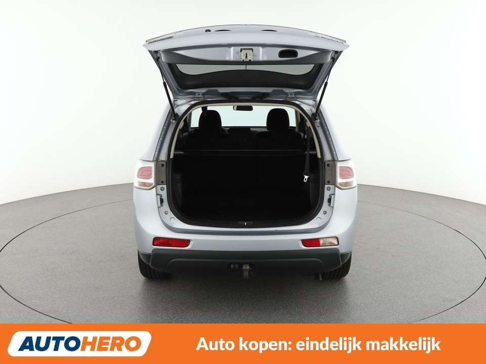 Mitsubishi Outlander - Imagem 16