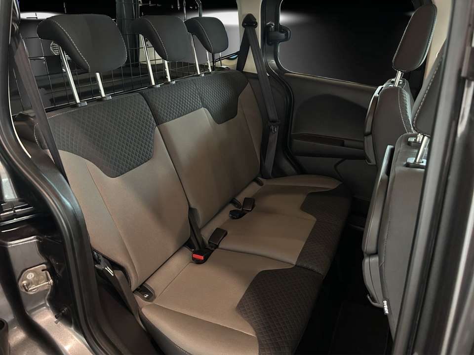 Ford Tourneo Courier - Imagem 9