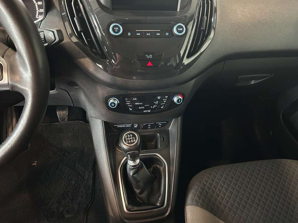 Ford Tourneo Courier - Imagem 10
