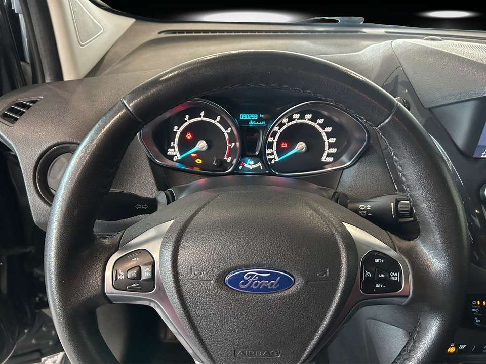 Ford Tourneo Courier - Imagem 12