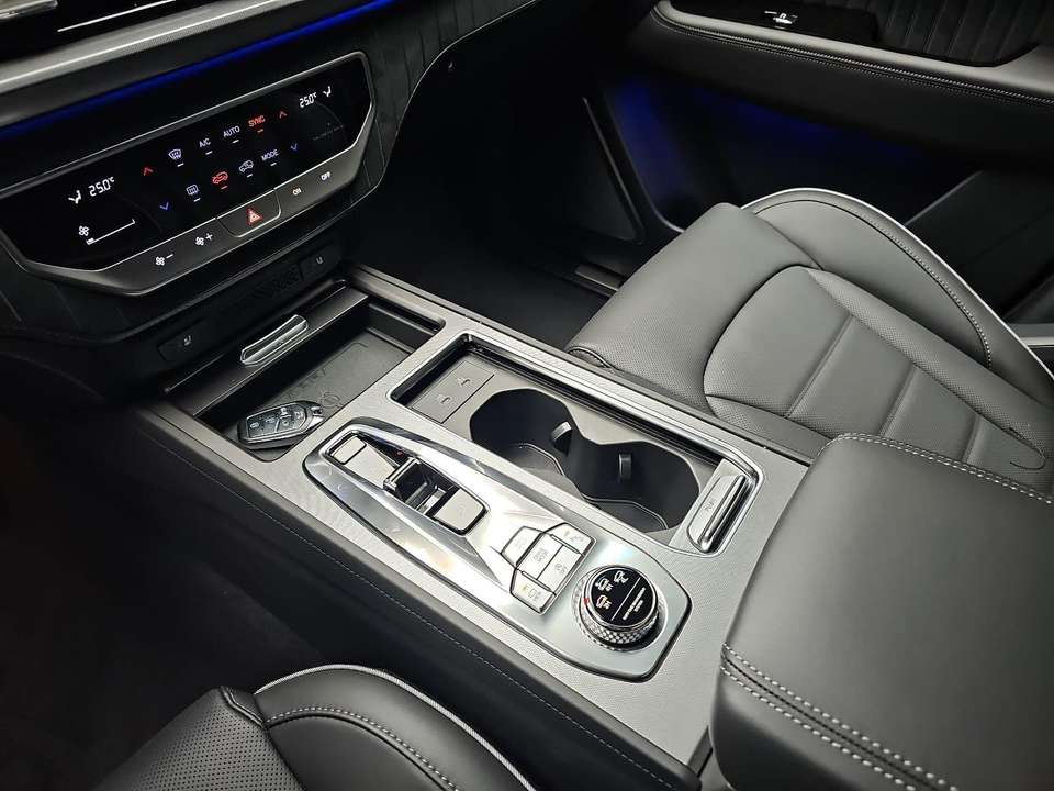 KGM Rexton - Imagem 13