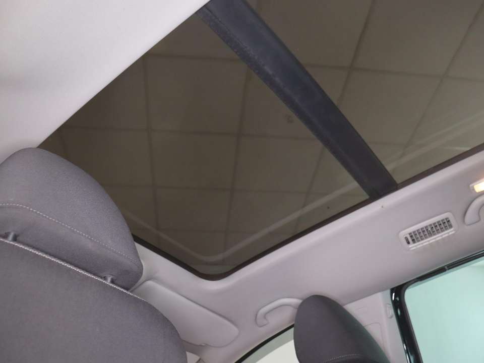 Volkswagen Sharan - Imagem 13