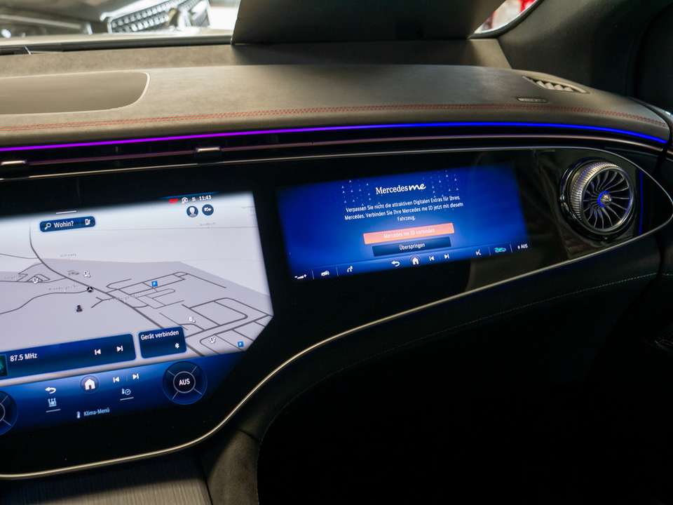 Mercedes-Benz EQE 43 - Imagem 13