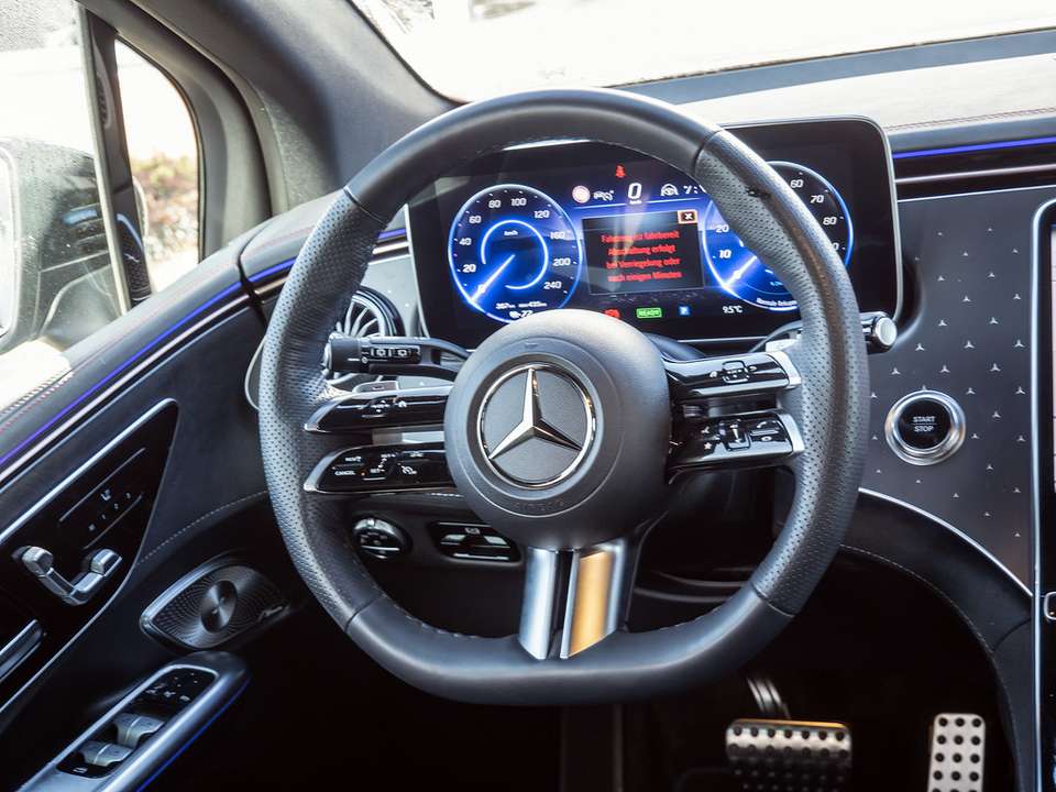 Mercedes-Benz EQE 350 - Imagem 12