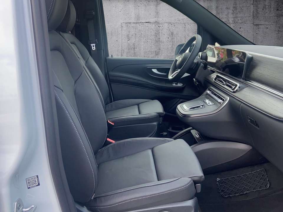 Mercedes-Benz EQV 300 - Imagem 12