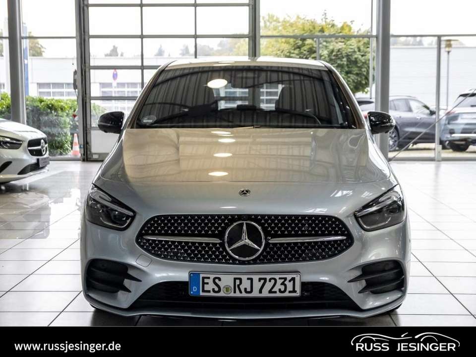 Mercedes-Benz B 220 - Imagem 11