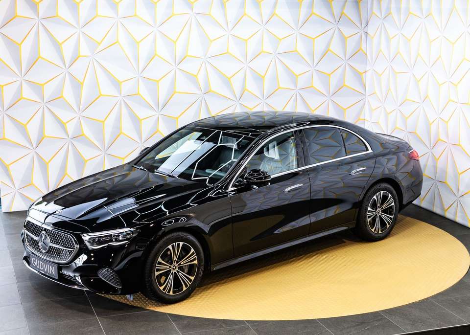Mercedes-Benz E 220 - Imagem 1