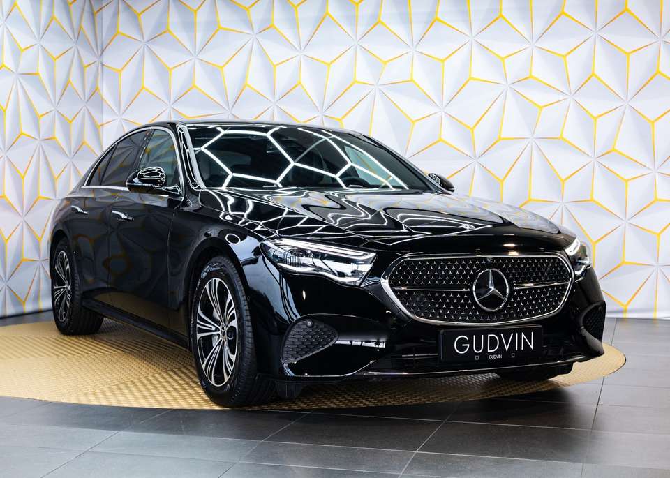 Mercedes-Benz E 220 - Imagem 3