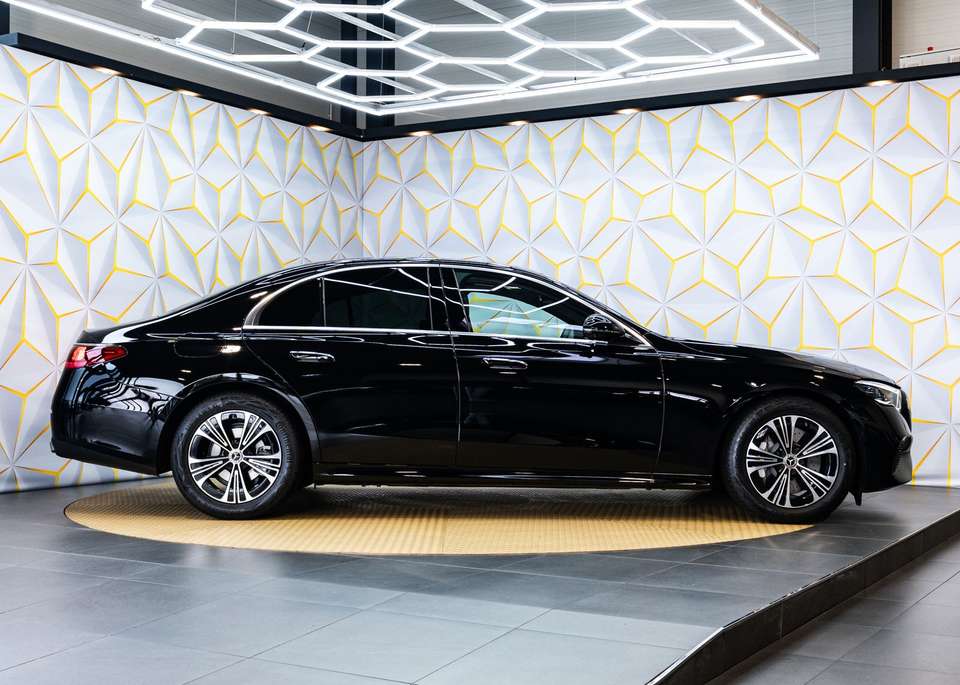 Mercedes-Benz E 220 - Imagem 4