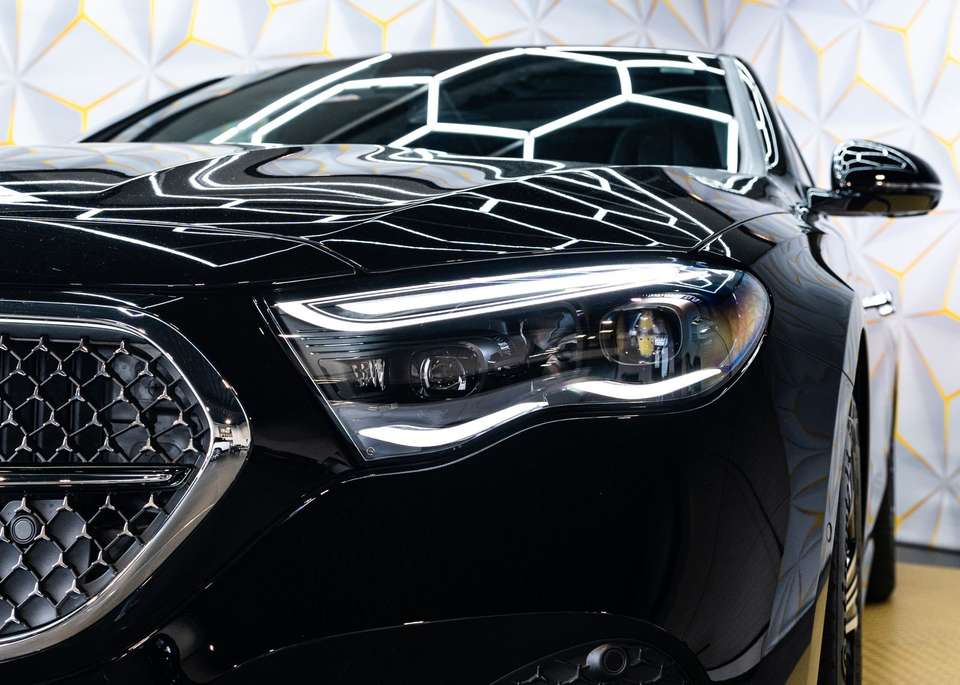 Mercedes-Benz E 220 - Imagem 5