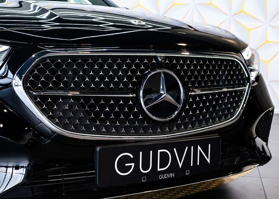 Mercedes-Benz E 220 - Imagem 7