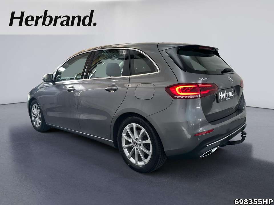 Mercedes-Benz B 180 - Imagem 4