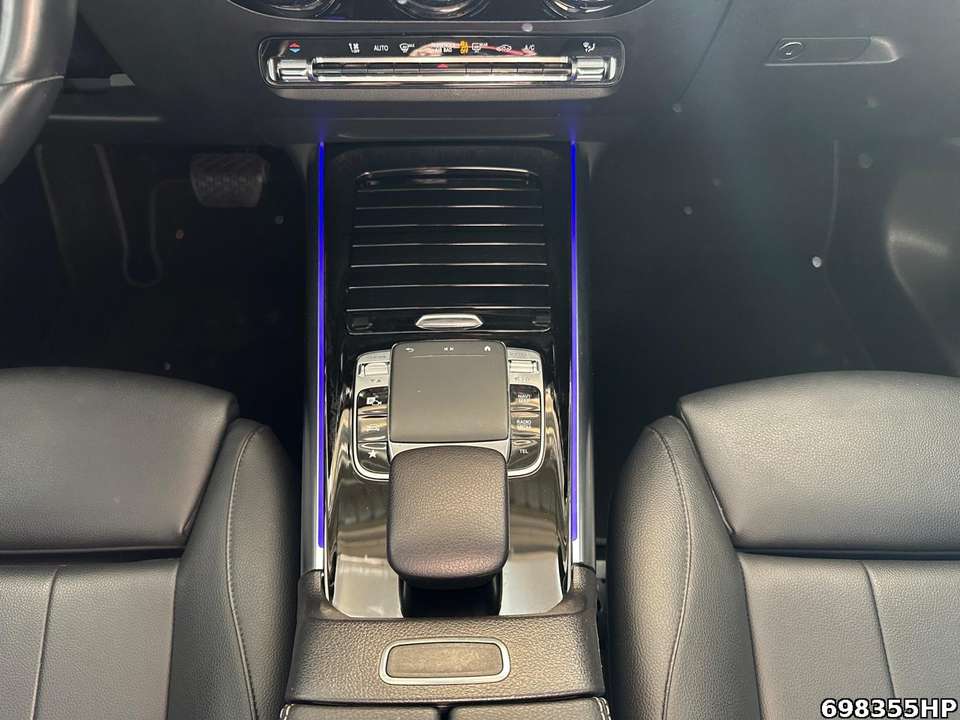 Mercedes-Benz B 180 - Imagem 8