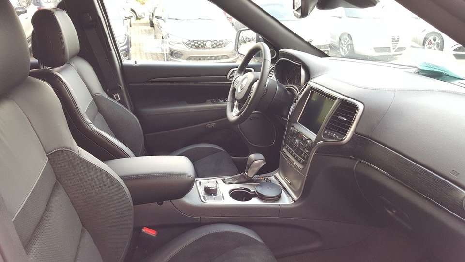 Jeep Grand Cherokee - Imagem 6