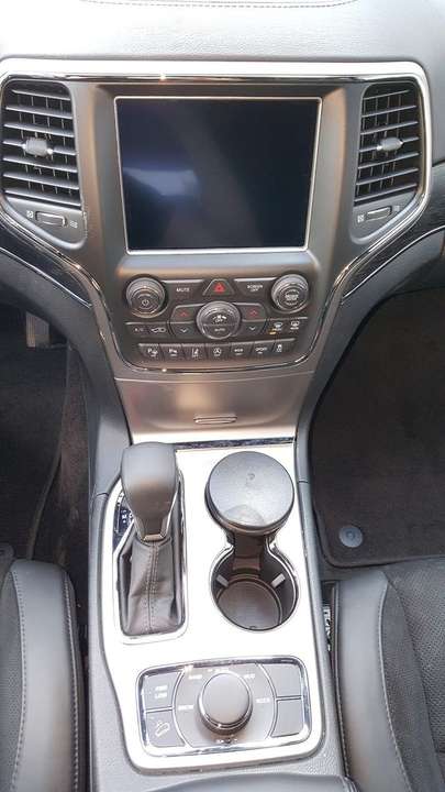 Jeep Grand Cherokee - Imagem 8