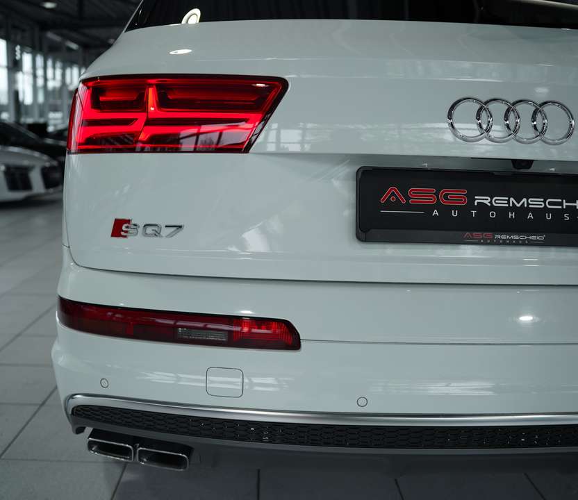 Audi SQ7 - Imagem 11