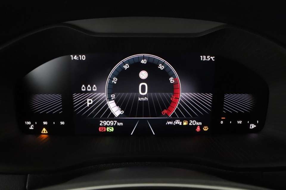 Skoda Karoq - Imagem 8