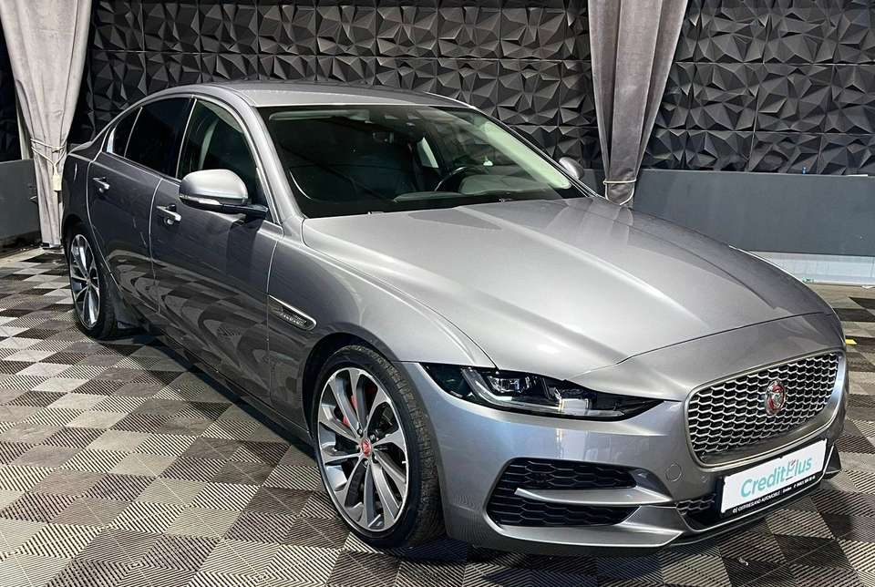 Jaguar XE - Imagem 1